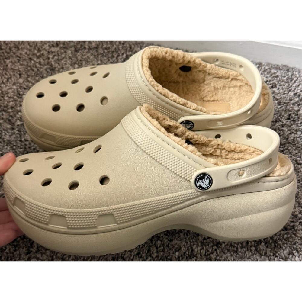 CROCS classic platform lined women's size 11